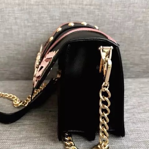 “When Doves Cry” - Picture 6 of 8